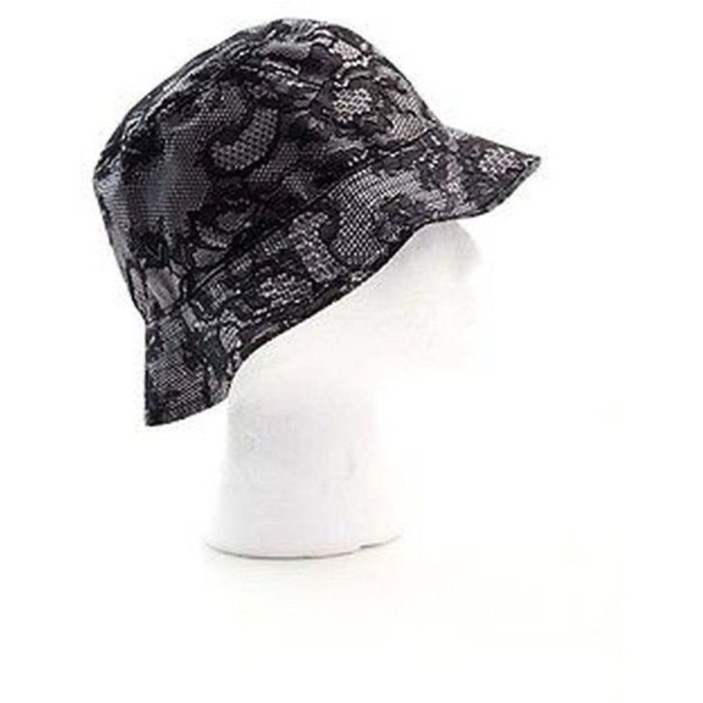 NWT Valentino lace bucket hat